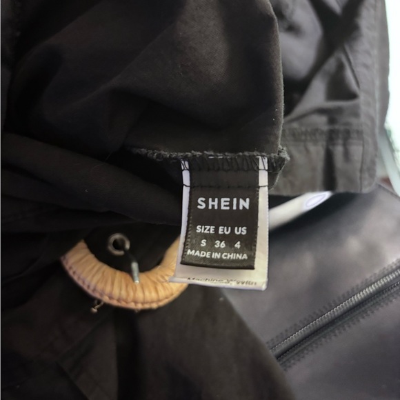 SHEIN Black Button-Front Utility Jumpsuit with Western Belt - Picture 5 of 5